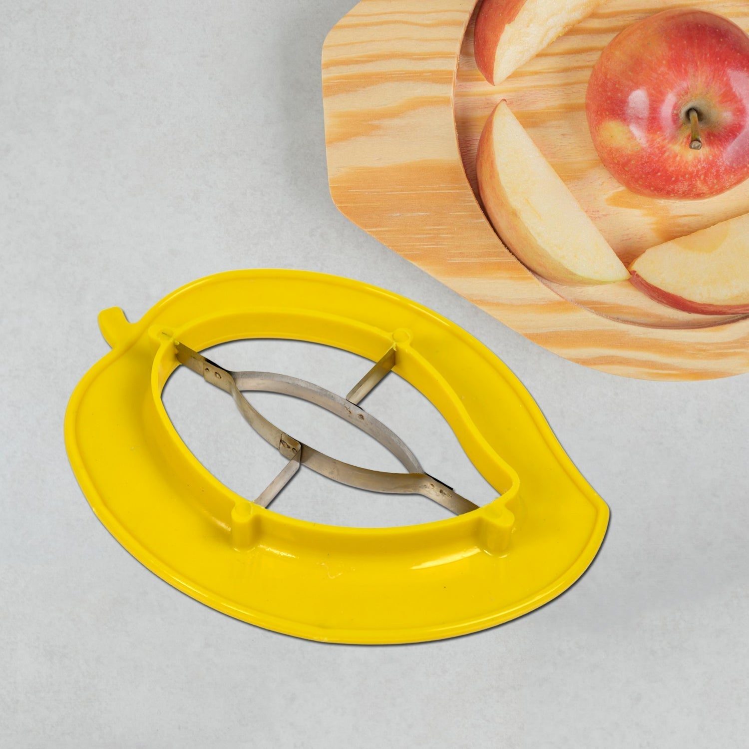 Fruit cutter for easy mango slicing