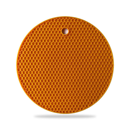 Hot mat made from silicone, showing its ability to handle high temperatures.