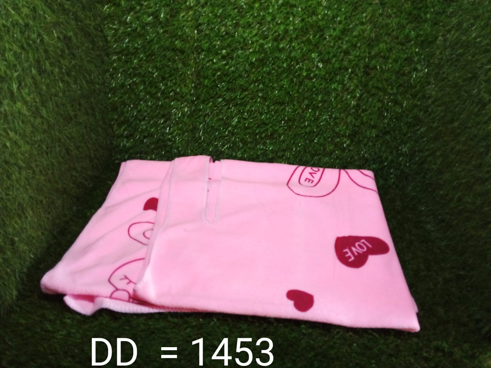 Fluffy cotton towel for fast drying and comfort