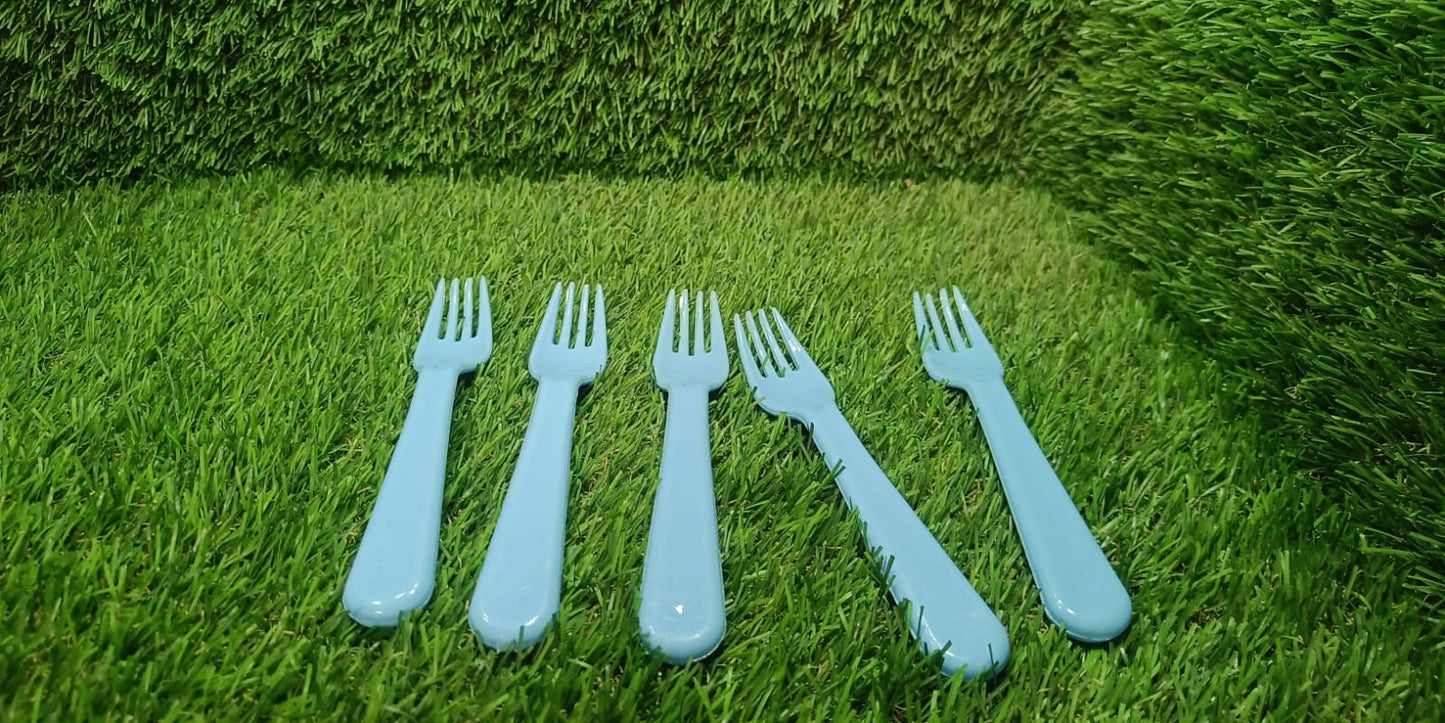 Plastic forks