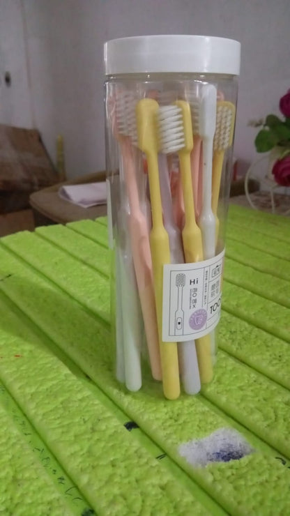 Plastic Toothbrush With Plastic Round Box (20 pcs Set)